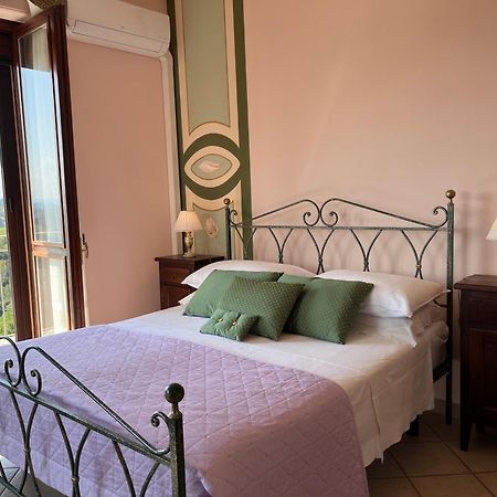 Belvedere Bike Hotel Montà 外观 照片