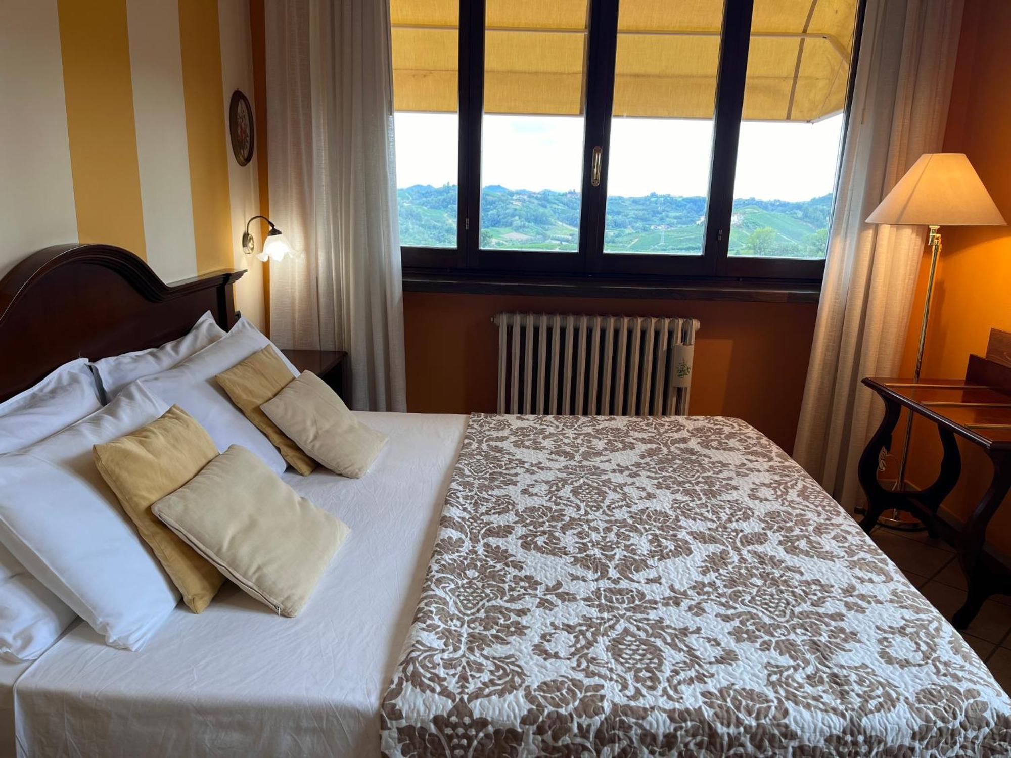 Belvedere Bike Hotel Montà 客房 照片