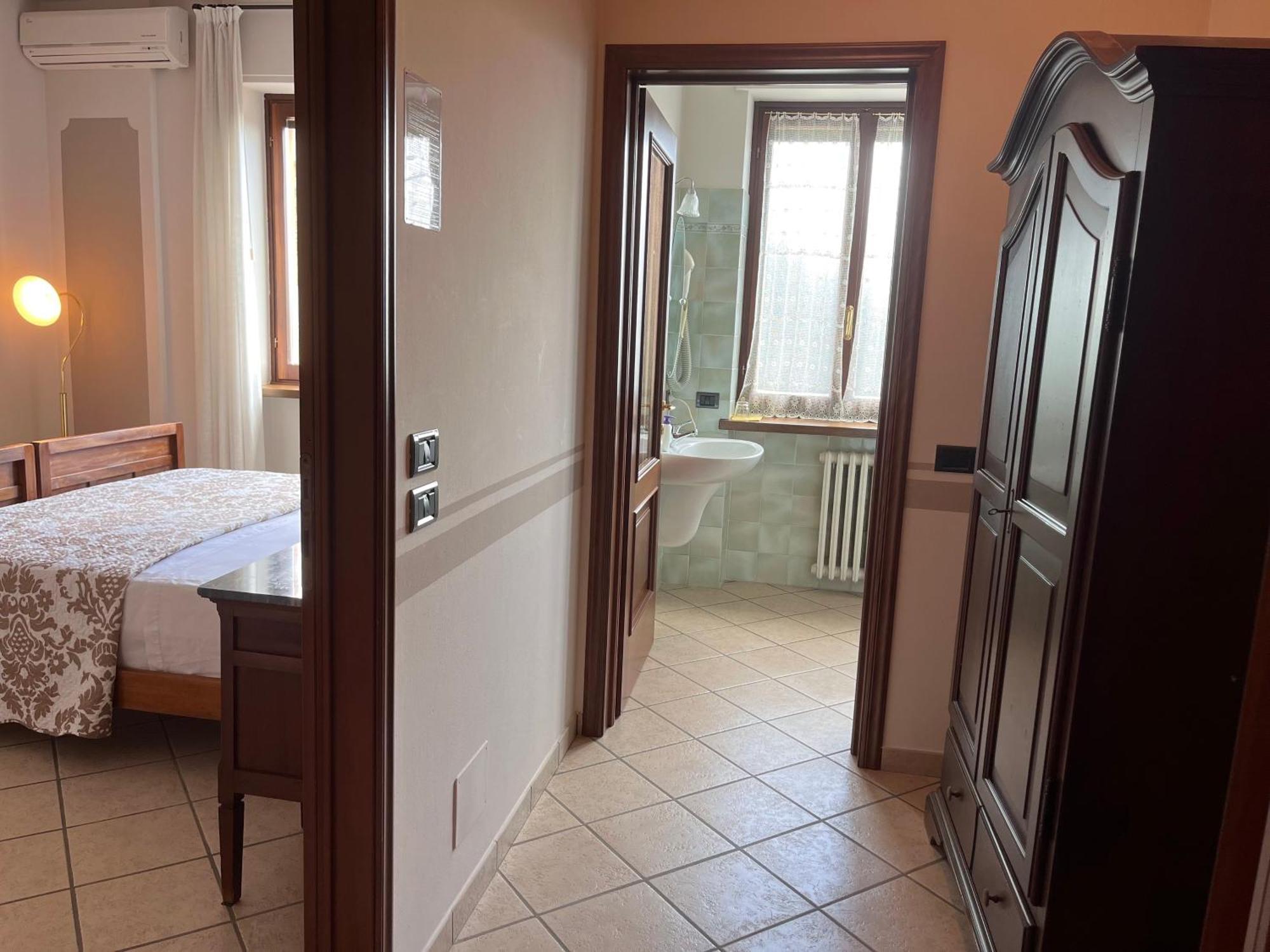 Belvedere Bike Hotel Montà 客房 照片
